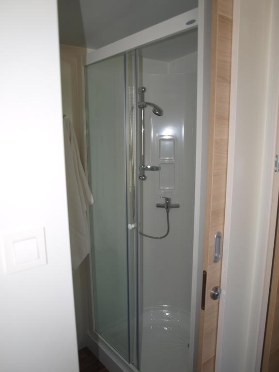 Camping Adria Mobile Home Park Umag Chambre photo
