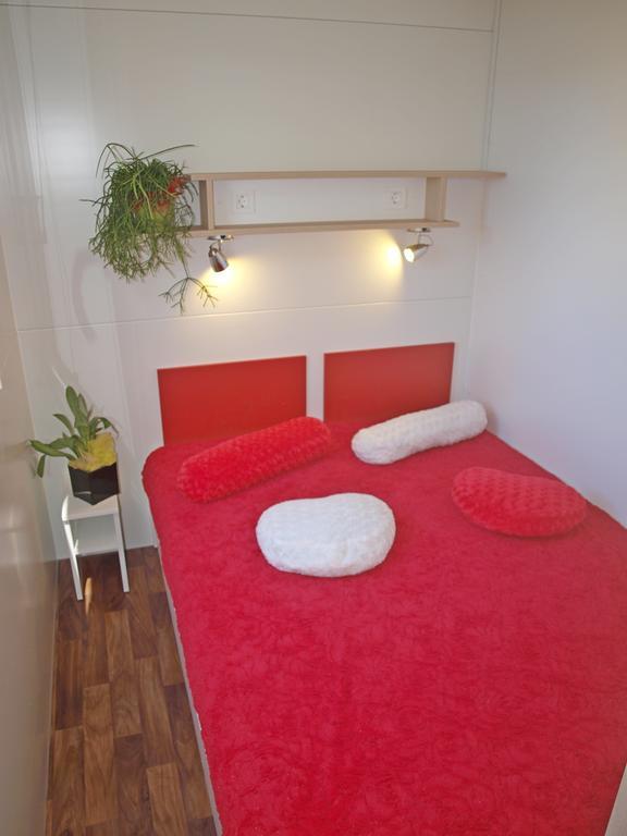 Camping Adria Mobile Home Park Umag Chambre photo