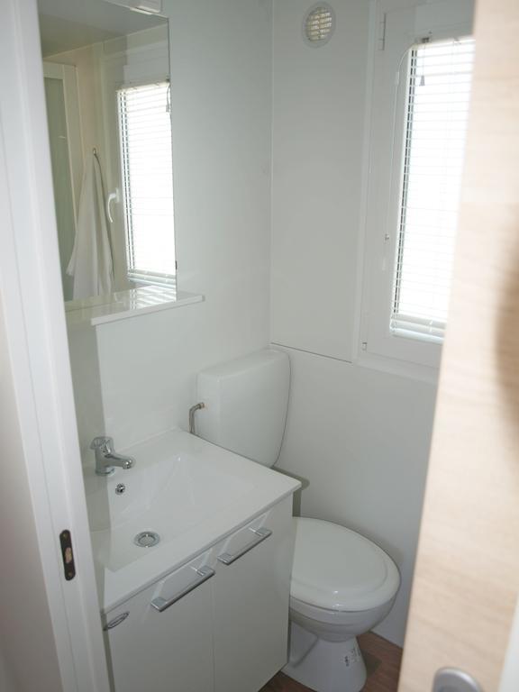 Camping Adria Mobile Home Park Umag Chambre photo