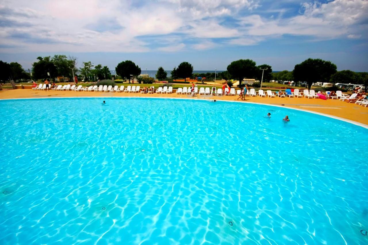 Camping Adria Mobile Home Park Umag Extérieur photo