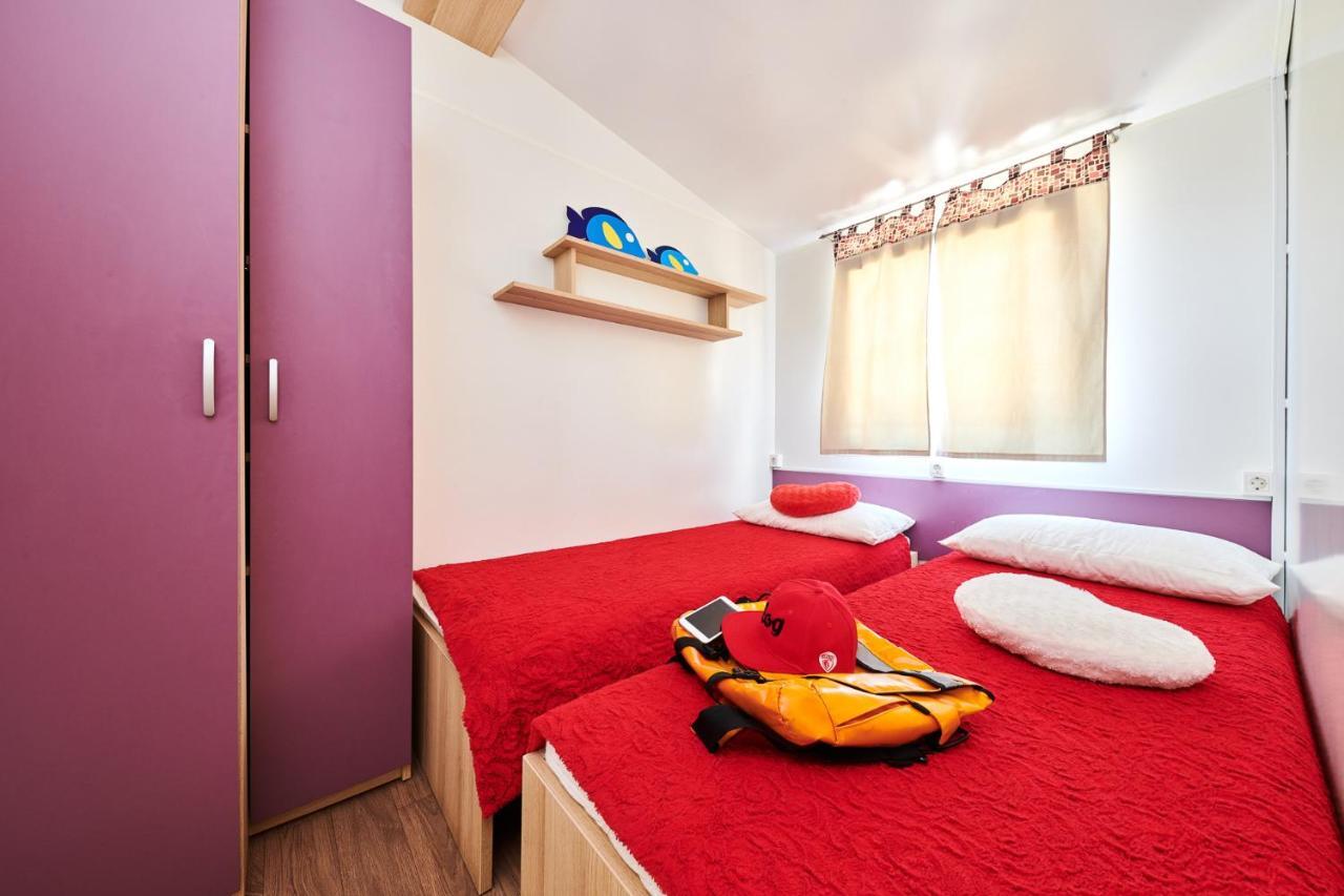 Camping Adria Mobile Home Park Umag Extérieur photo