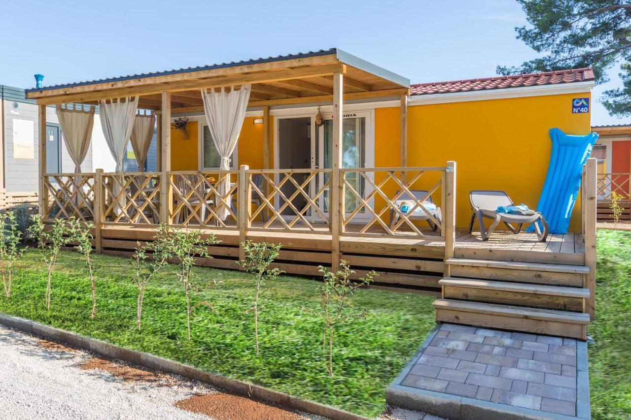 Camping Adria Mobile Home Park Umag Extérieur photo