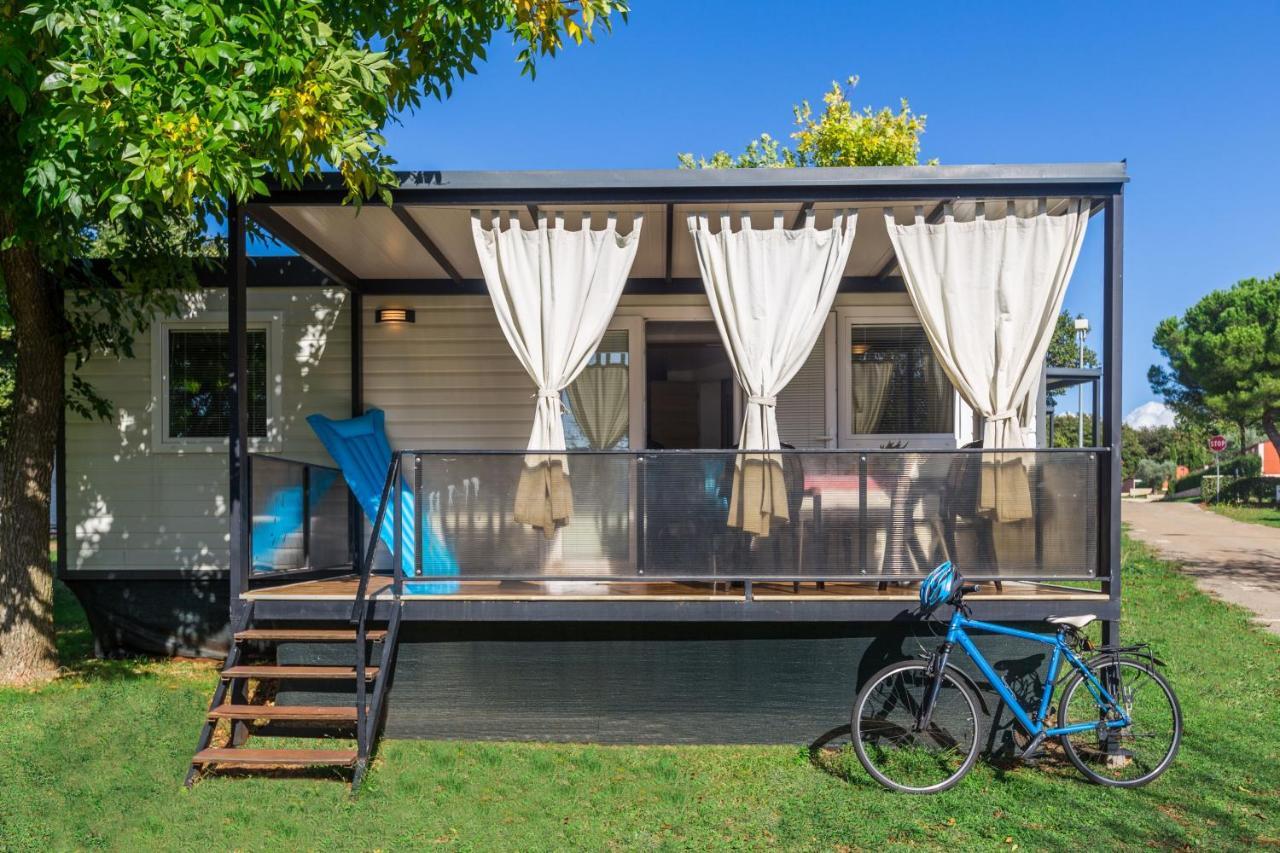 Camping Adria Mobile Home Park Umag Extérieur photo