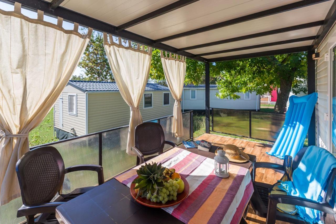 Camping Adria Mobile Home Park Umag Extérieur photo